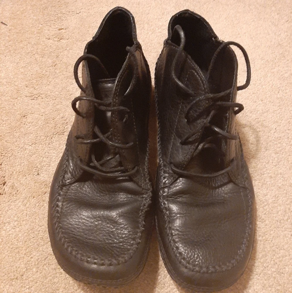 Patagonia Skywalk Dogwood Boots Black Performance Footwear 10 Moccasin
